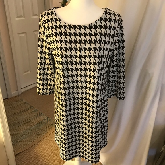 Apt 9 Black/White Patterned Knit Shift Dress Sz L - Picture 1 of 8